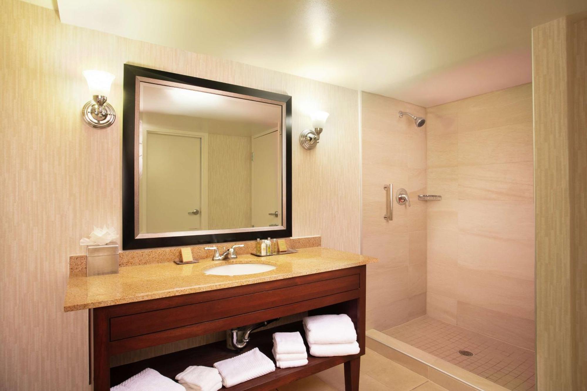 Doubletree By Hilton Hotel Колумбия Экстерьер фото